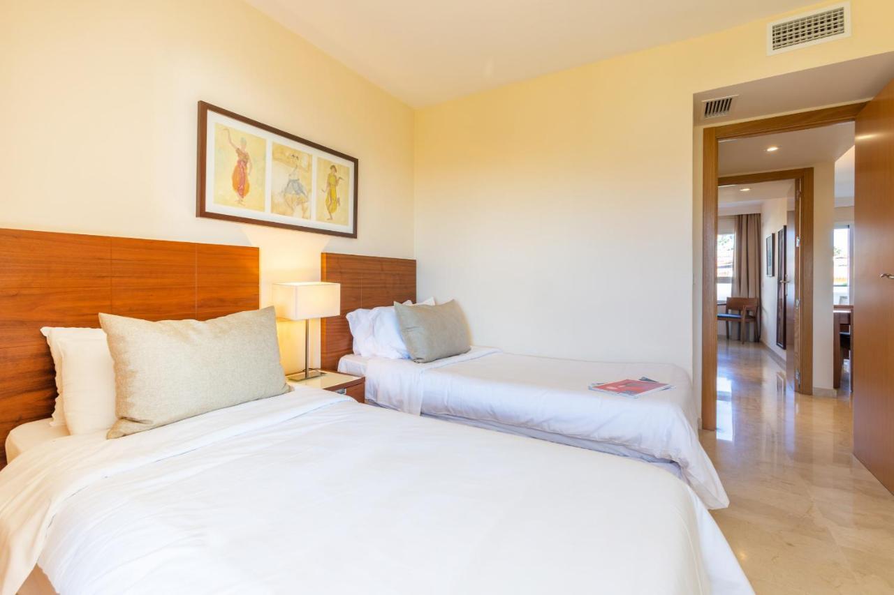 El Faro Playa & Beach Apartments Mijas Costa & Fuengirola By Alfresco Stays מראה חיצוני תמונה